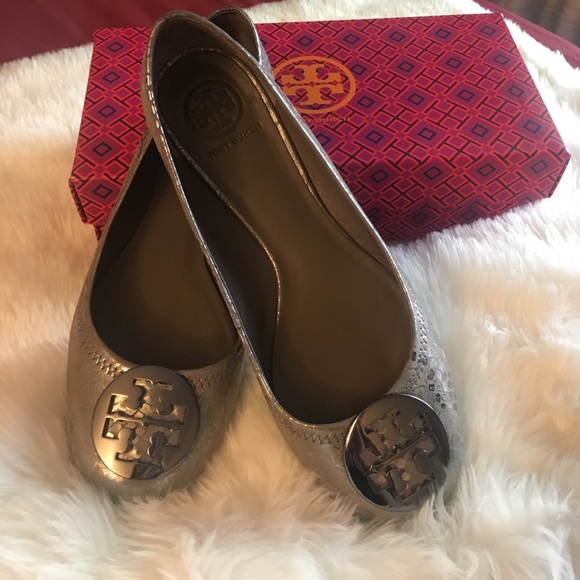 tory burch shoes original